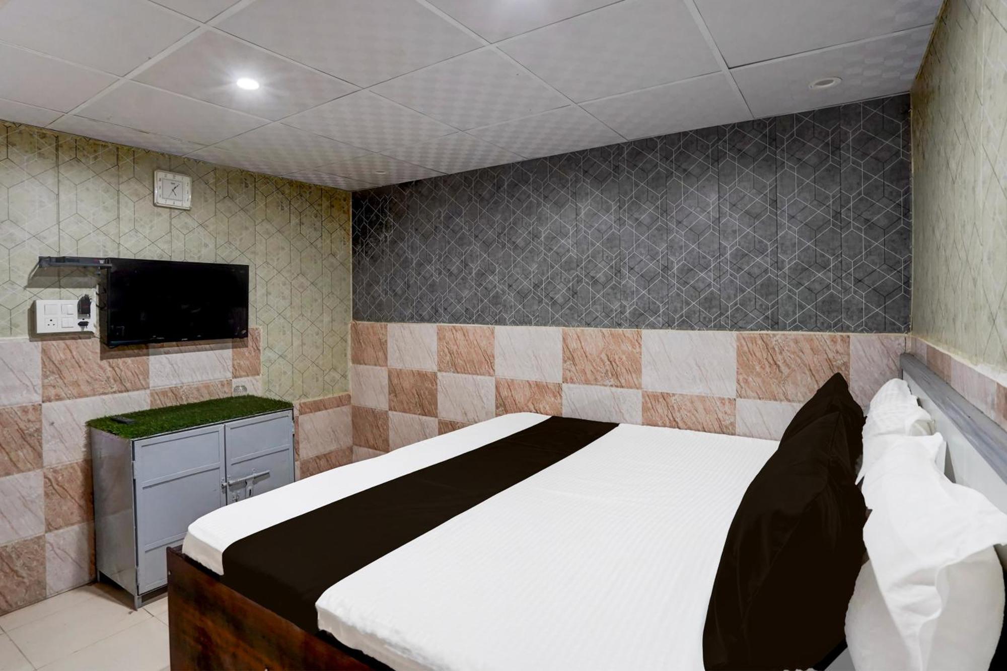 Hotel O Anant Ghaziabad Extérieur photo