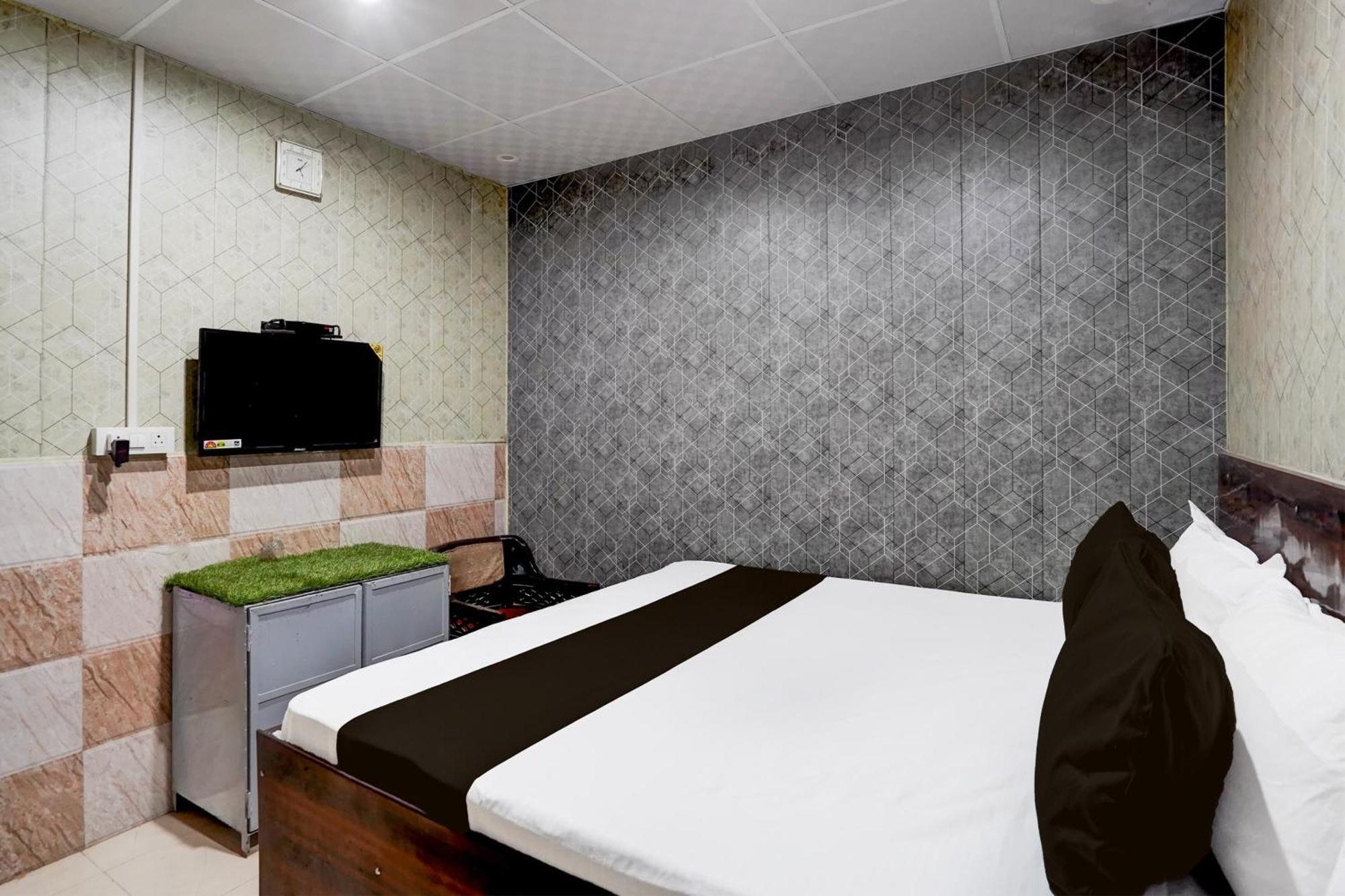 Hotel O Anant Ghaziabad Extérieur photo