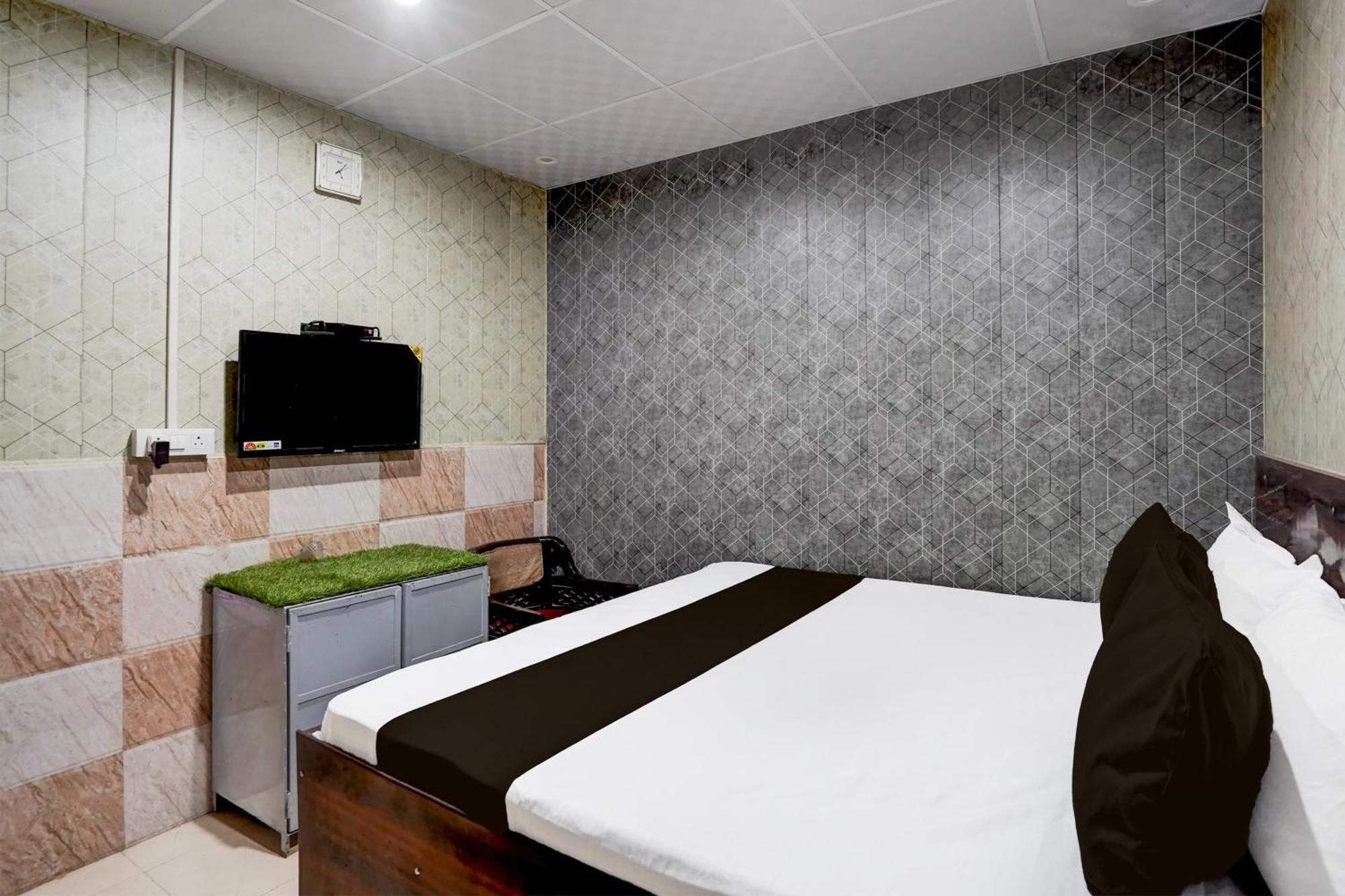 Hotel O Anant Ghaziabad Extérieur photo
